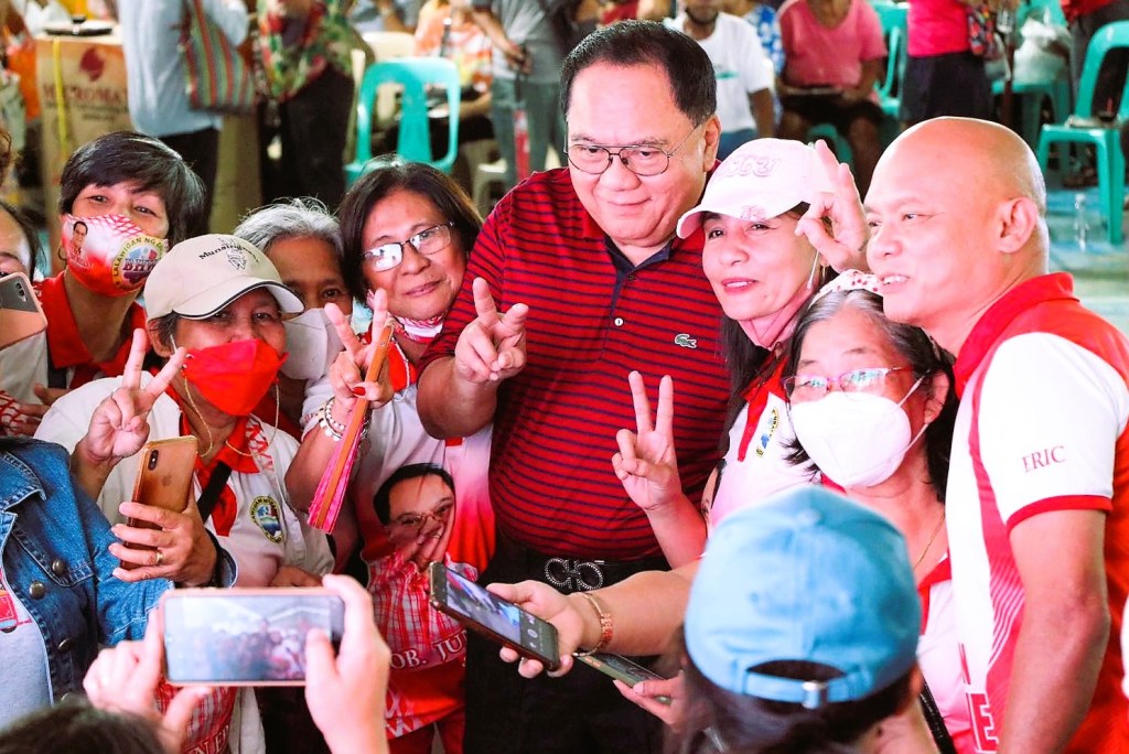 Zambales revives birthday tribute for&nbsp;seniors