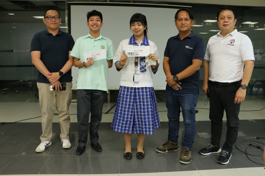 Mga estudyante, tumanggap ng financial support mula sa Subic&nbsp;Enerzone