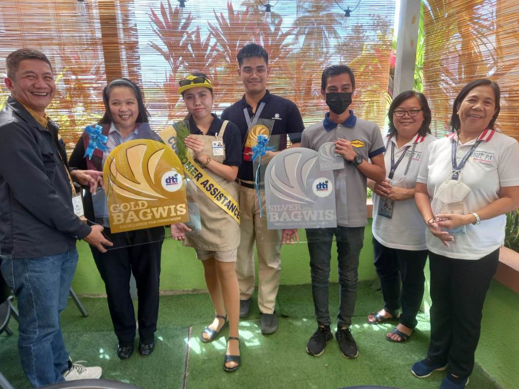 DTI-Zambales Bagwis awards