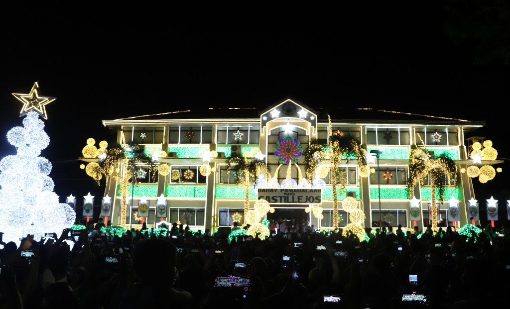 Lighting of Castillejos Christmas&nbsp;display