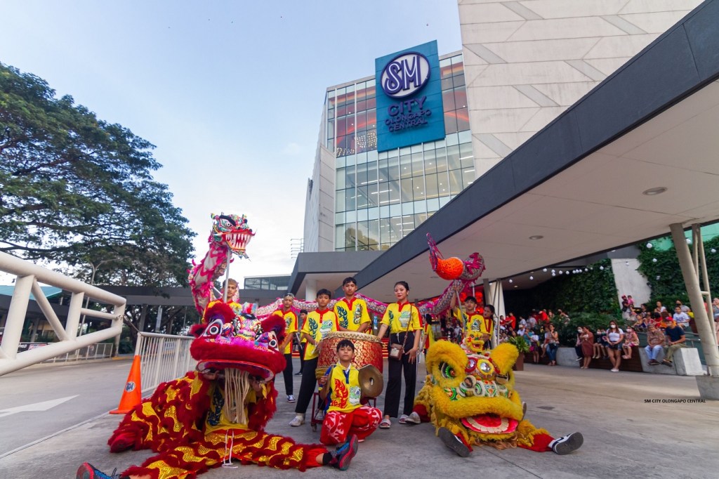 LION AND DRAGON&nbsp;DANCE