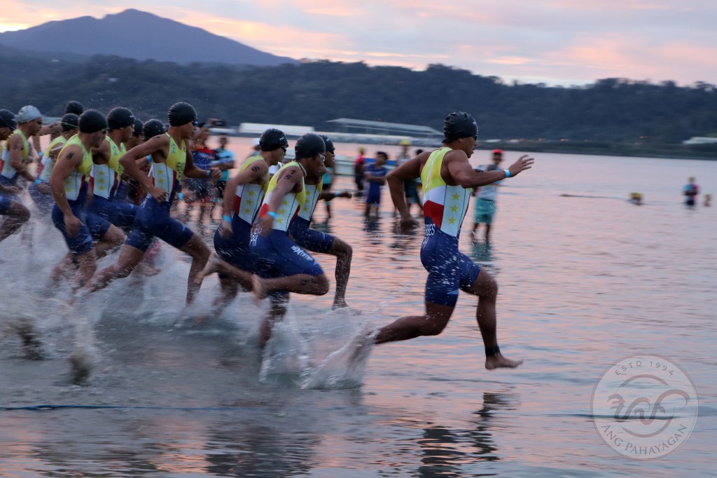 Morning dip in Subic&nbsp;Bay