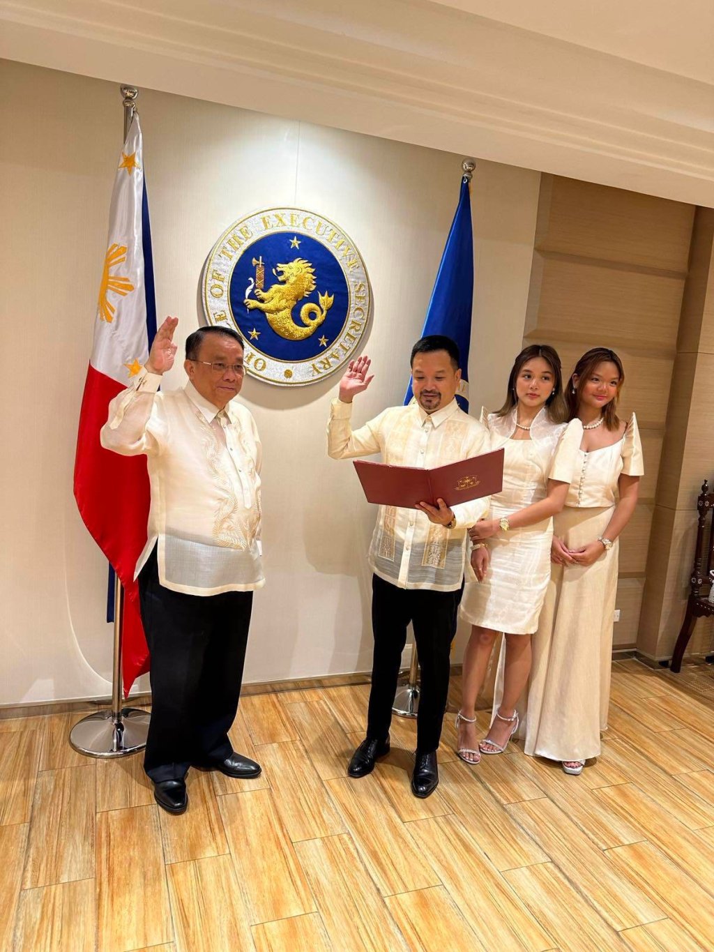 Jonathan Dioso Tan, nanumpa na bilang bagong hirang na Chairman at Administrator ng SBMA