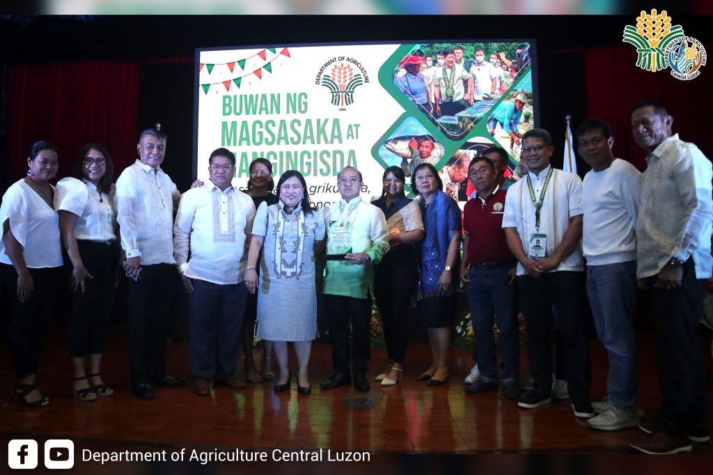Mga natatanging magsasaka sa Gitnang Luzon,&nbsp;pinarangalan