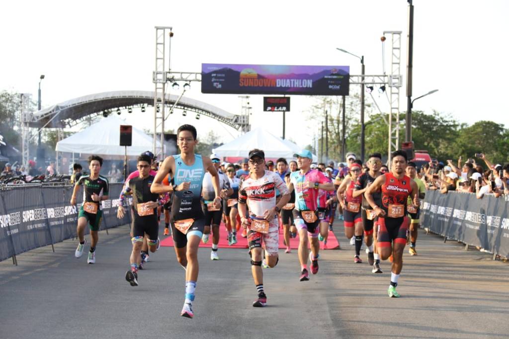 New Clark City hosts first night-time&nbsp;duathlon