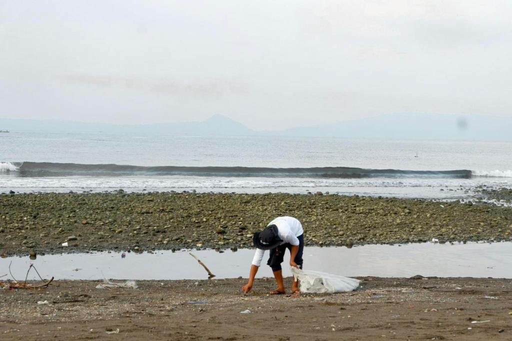 World Ocean Day cleanup yields 1,600 sacks of&nbsp;wastes