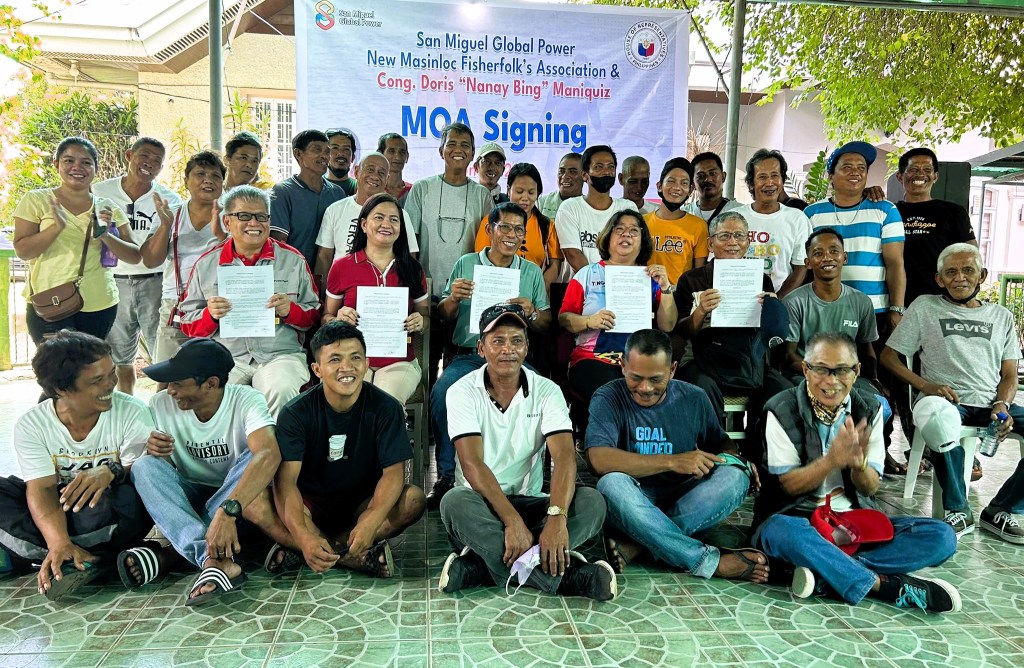 Masinloc payao fishers get P.9-M SMC&nbsp;assistance