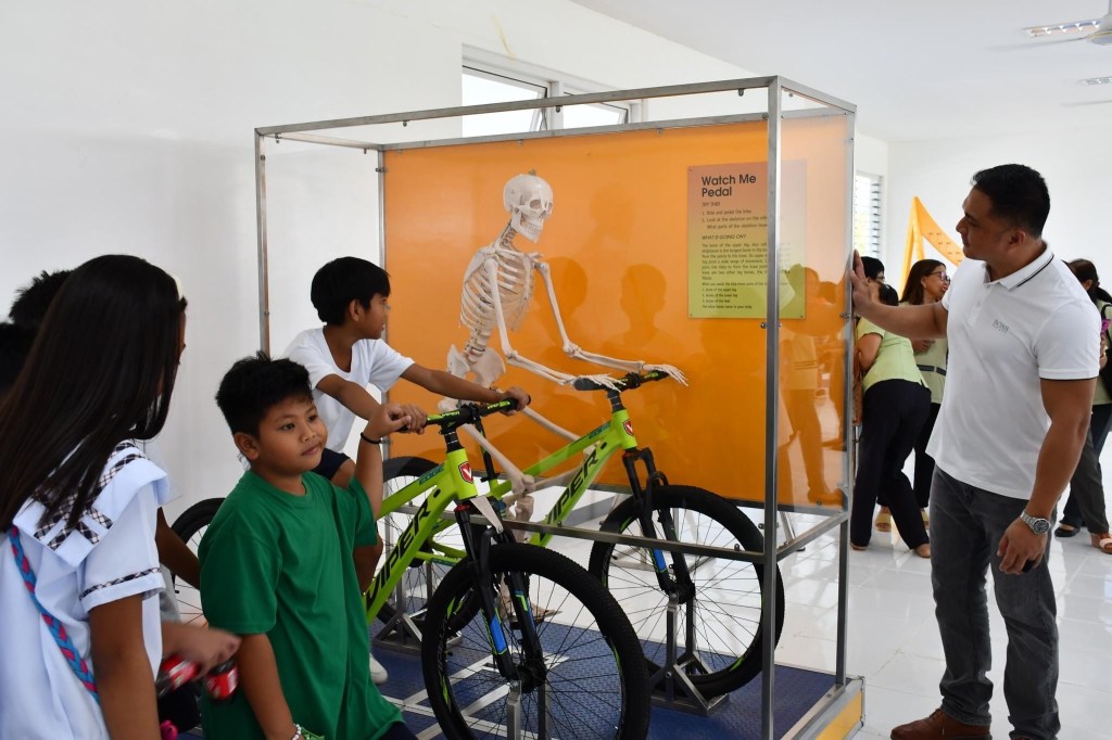 DOST brings Regional Mobile Science Centrum in&nbsp;Botolan