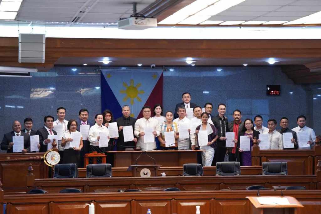 Cayetano, kaisa ng Senado sa pagtutol sa ‘People’s Initiative’
