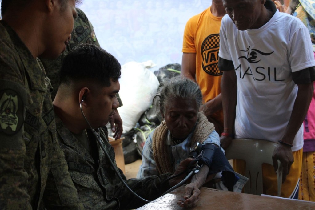 3rd Mech, stakeholders extend aid to IPs in&nbsp;Tarlac