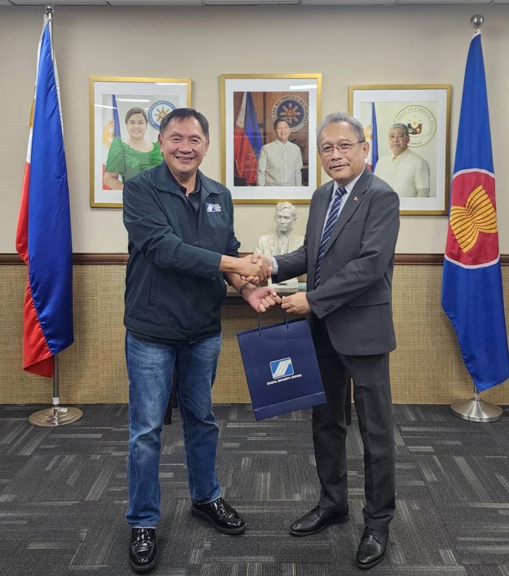 Macasaet pushes SSS voluntary fund to OFWs in&nbsp;Singapore