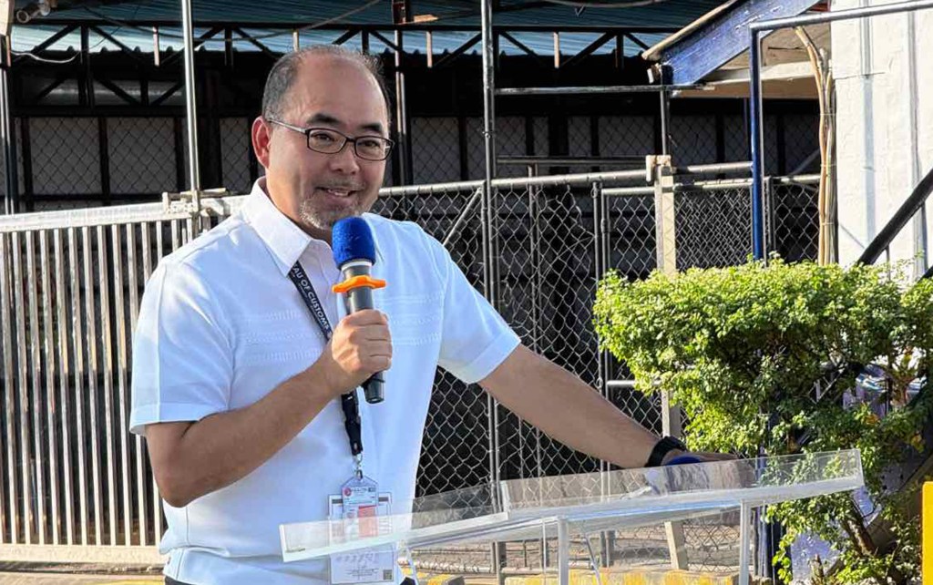 Morales assumes post as new District Collector of&nbsp;BOC-Subic