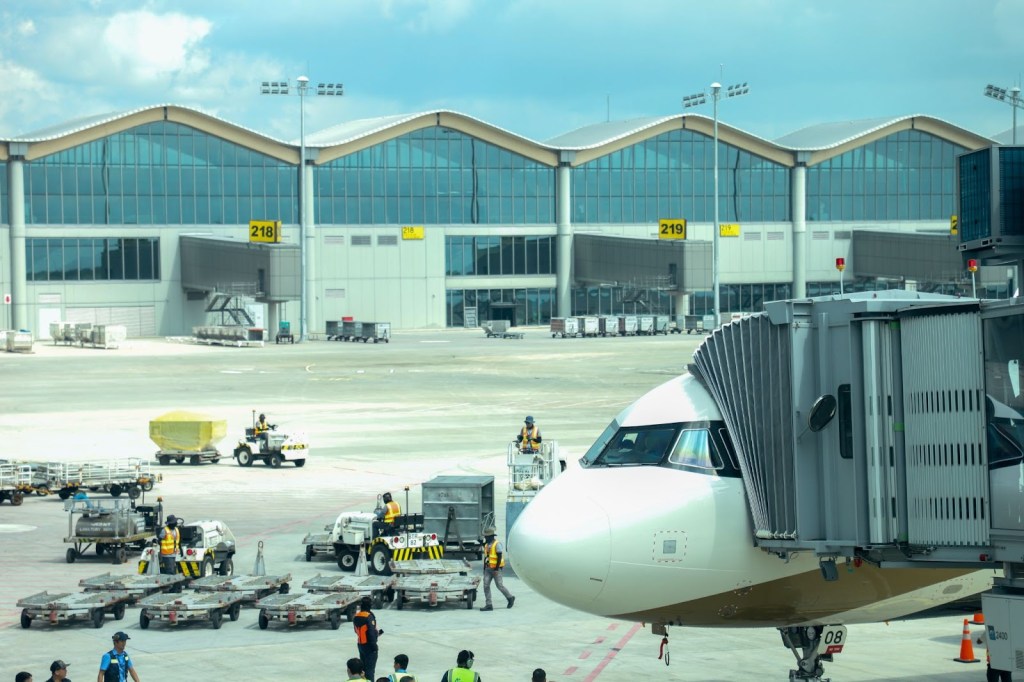 Clark on the road to become global logistics and aviation&nbsp;hub