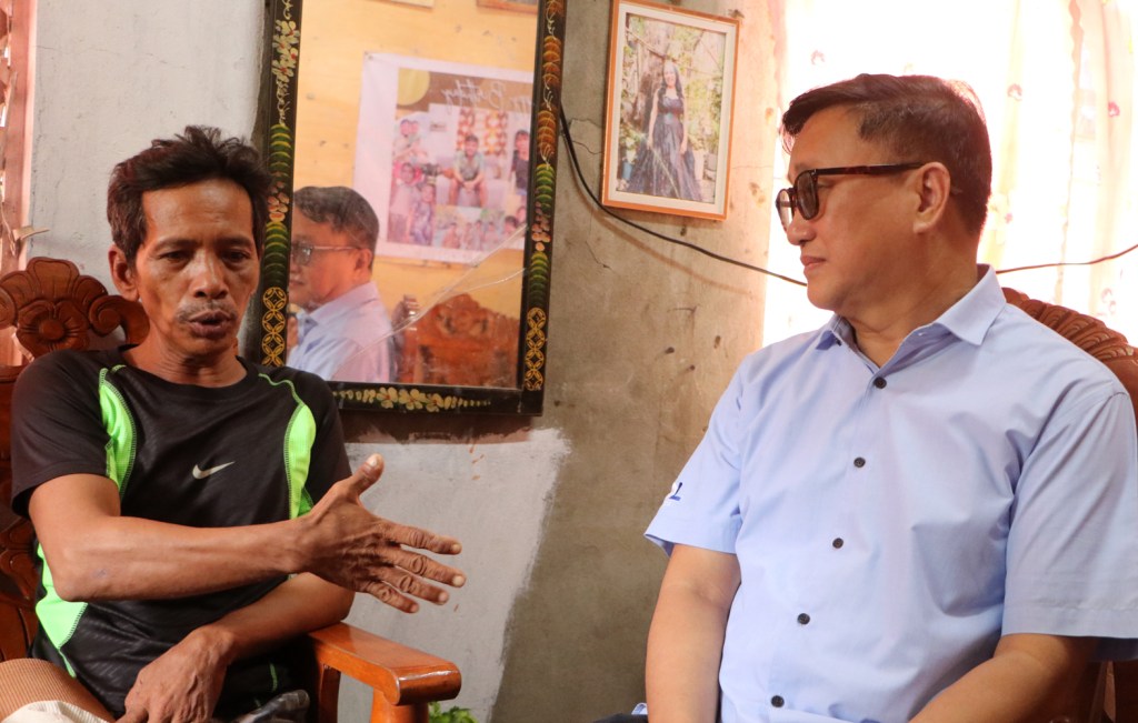 Tolentino: Fisherman who survived ‘hit-and-run’ at Bajo de Masinloc recovering; his missing brother has yet to be&nbsp;found