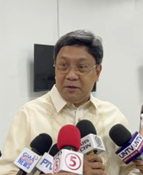 Chavez wants digital hotline for early class, work&nbsp;suspensions