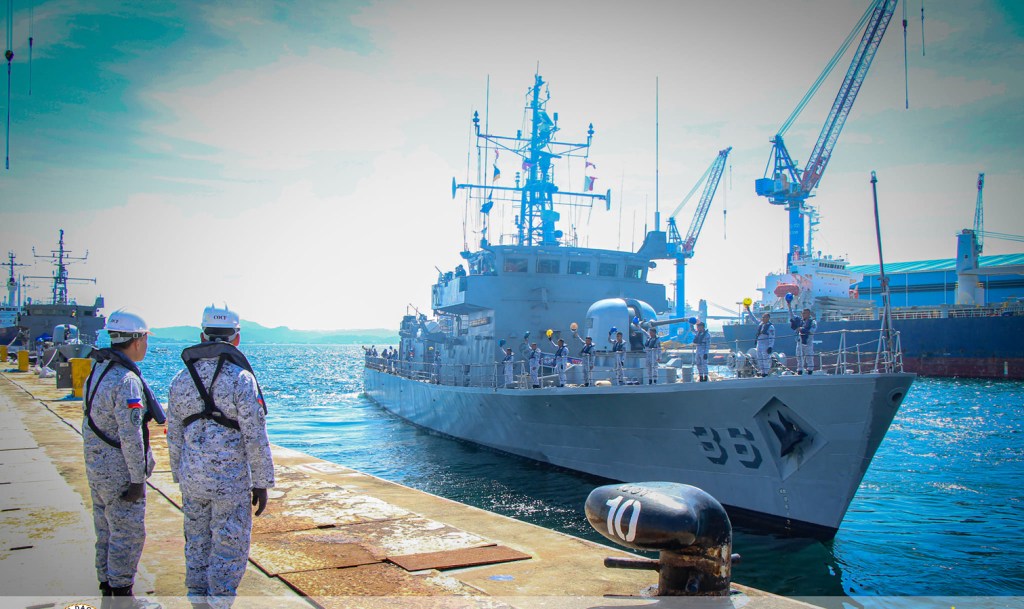 Fleet send-off BRP Apolinario Mabini to&nbsp;Visayas