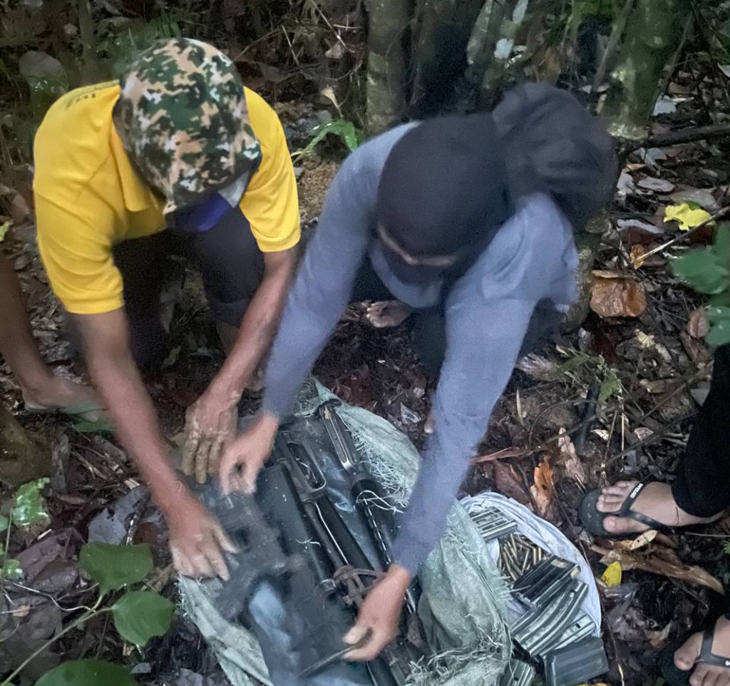 Army’s 70IB, PNP unearth arms&nbsp;cache