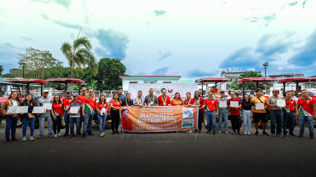 Zambales receives Php32M worth of RCEF machines,&nbsp;equipment