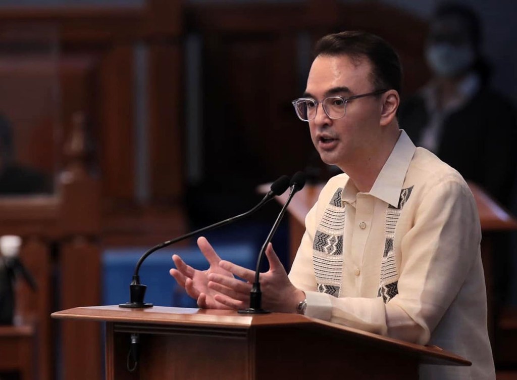 Cayetano, hinikayat ang agarang modernisasyon ng PHIVOLCS sa harap ng tumitinding banta ng&nbsp;sakuna