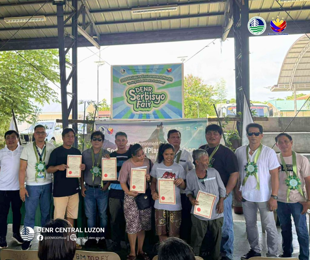 41 Central Luzon residents receive land titles from&nbsp;DENR