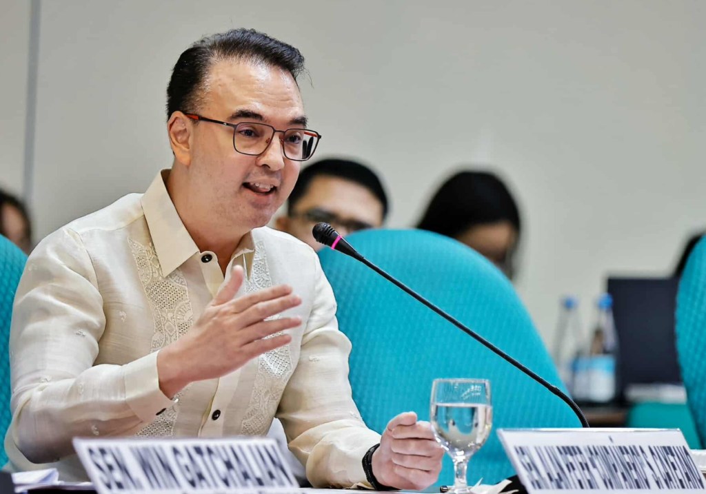 Cayetano sa Ombudsman: Magsagawa ng lifestyle check sa mga opisyal ng&nbsp;gobyerno
