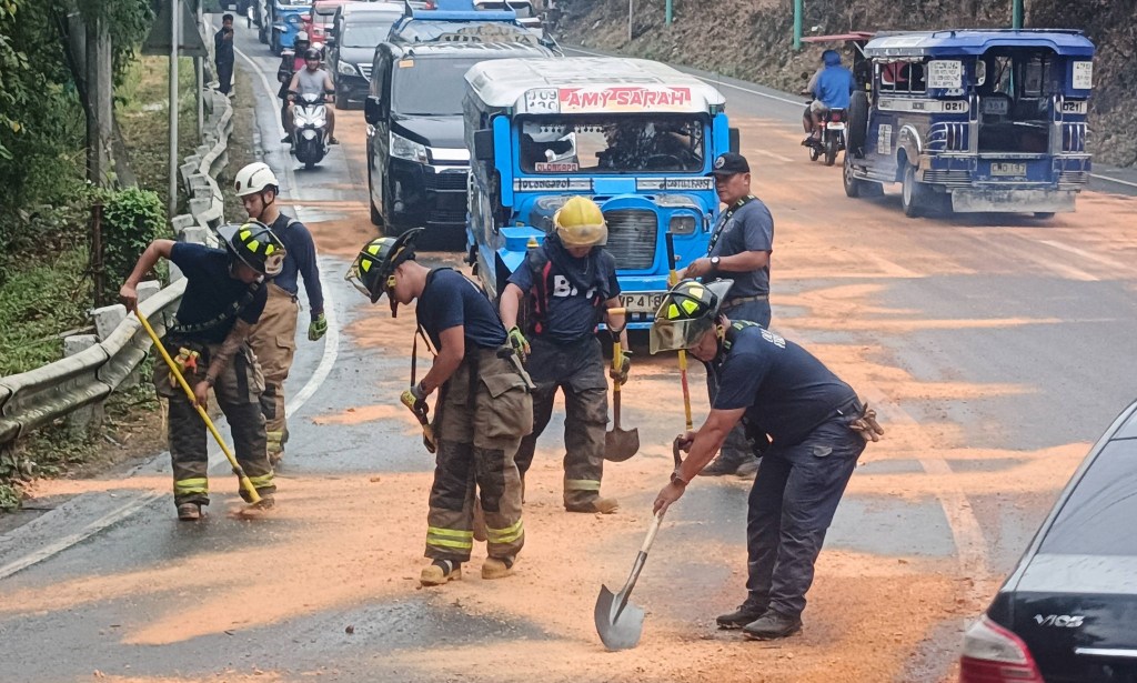 BFP Olongapo Responds to Vehicle Collision and Diesel&nbsp;Spill