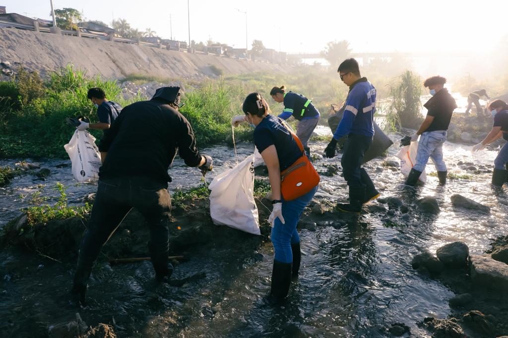 BCDA steps up watershed protection in Central Luzon, joins Abacan River&nbsp;clean-up