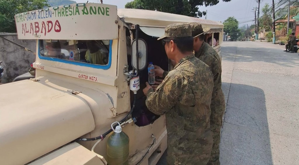 Army Reservists Distribute Aid to Drivers Amid Fuel Crisis