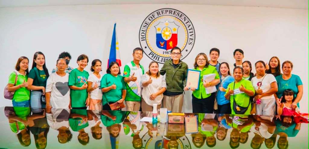 35 PAMILYA PINAGKALOOBAN NG TITULO SA SUBIC, ZAMBALES SA TULONG NI CONG. JAY KHONGHUN 