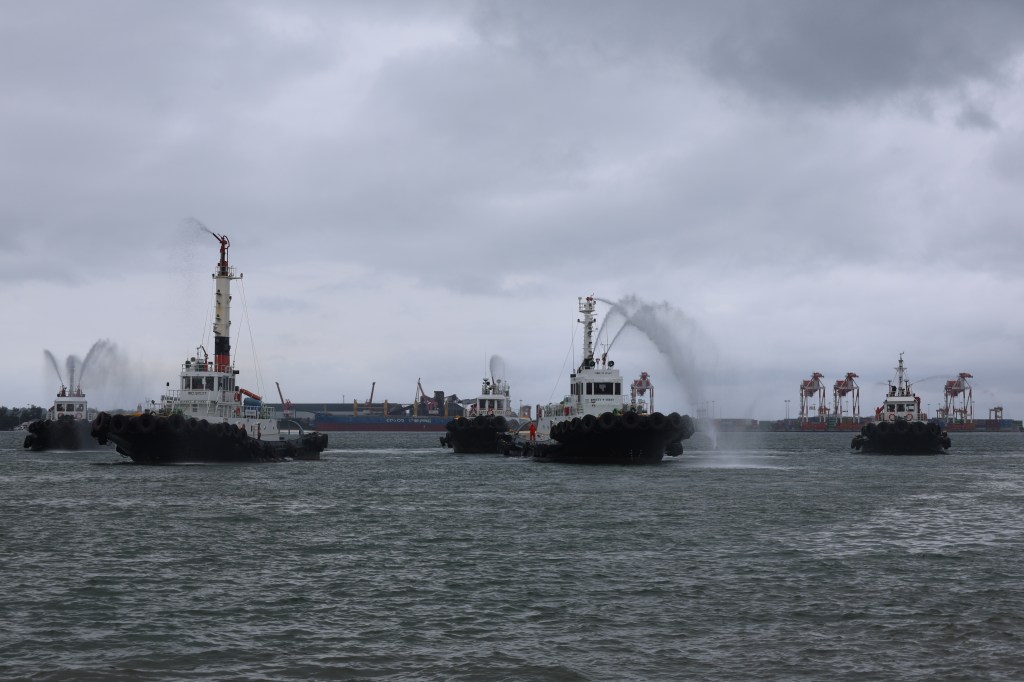 Arbitral ruling anniversary marked with water salute, ship horns in Subic Bay