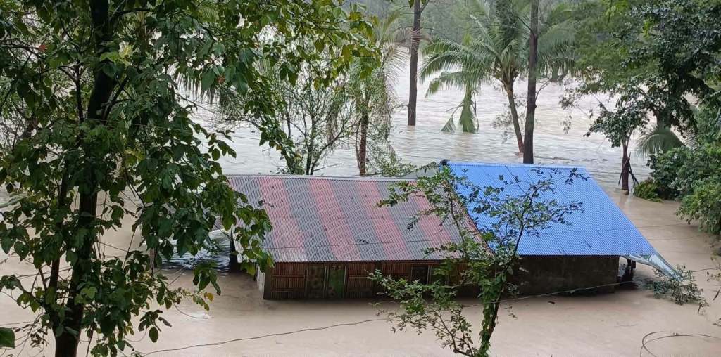 TUNGHAYAN | BAHA MULA SA ILOG, PUMASOK SA ILANG KABAHAYAN SA BARANGAY STA. FE