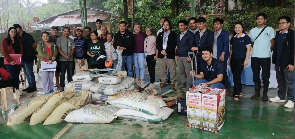 DENR, MINING FIRMS PROVIDE FARMING TOOLS TO ZAMBALES&nbsp;FARMERS