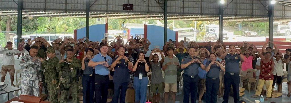 Police, LGU hold safety program for boat operators in San&nbsp;Marcelino