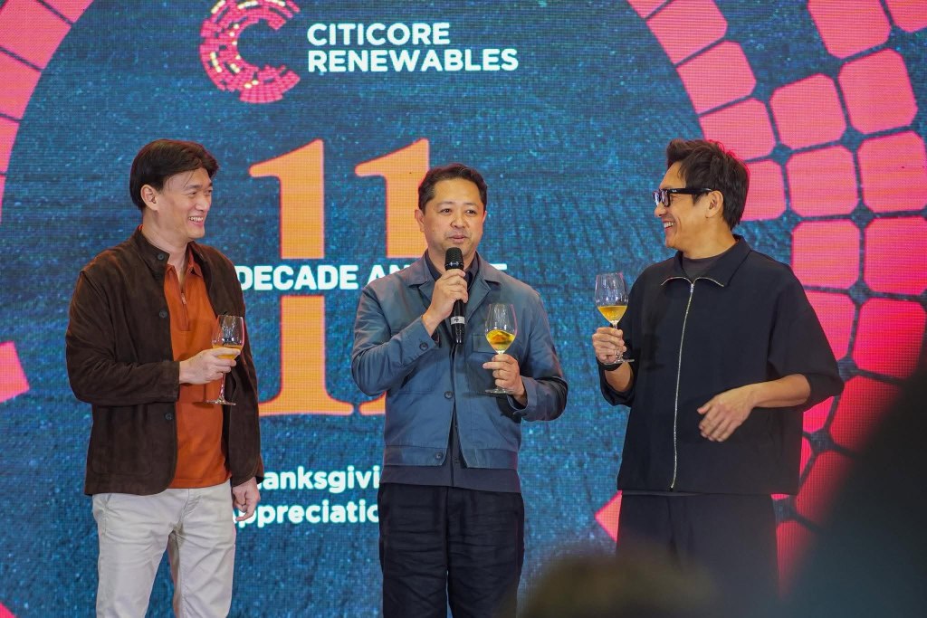 CREC President and CEO Oliver Tan, Director Louie Ferrer, and Chairman Edgar Saavedra
during Citicore Renewables’ celebratory toast